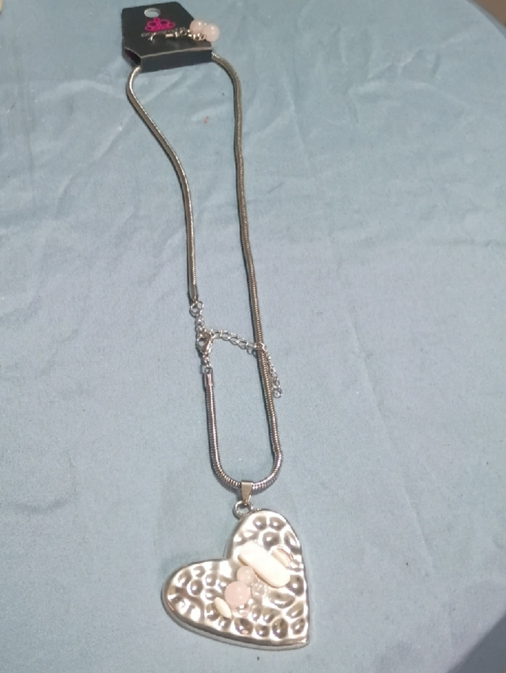 paparazzi Silver Heart Necklace with Light Pink Accents